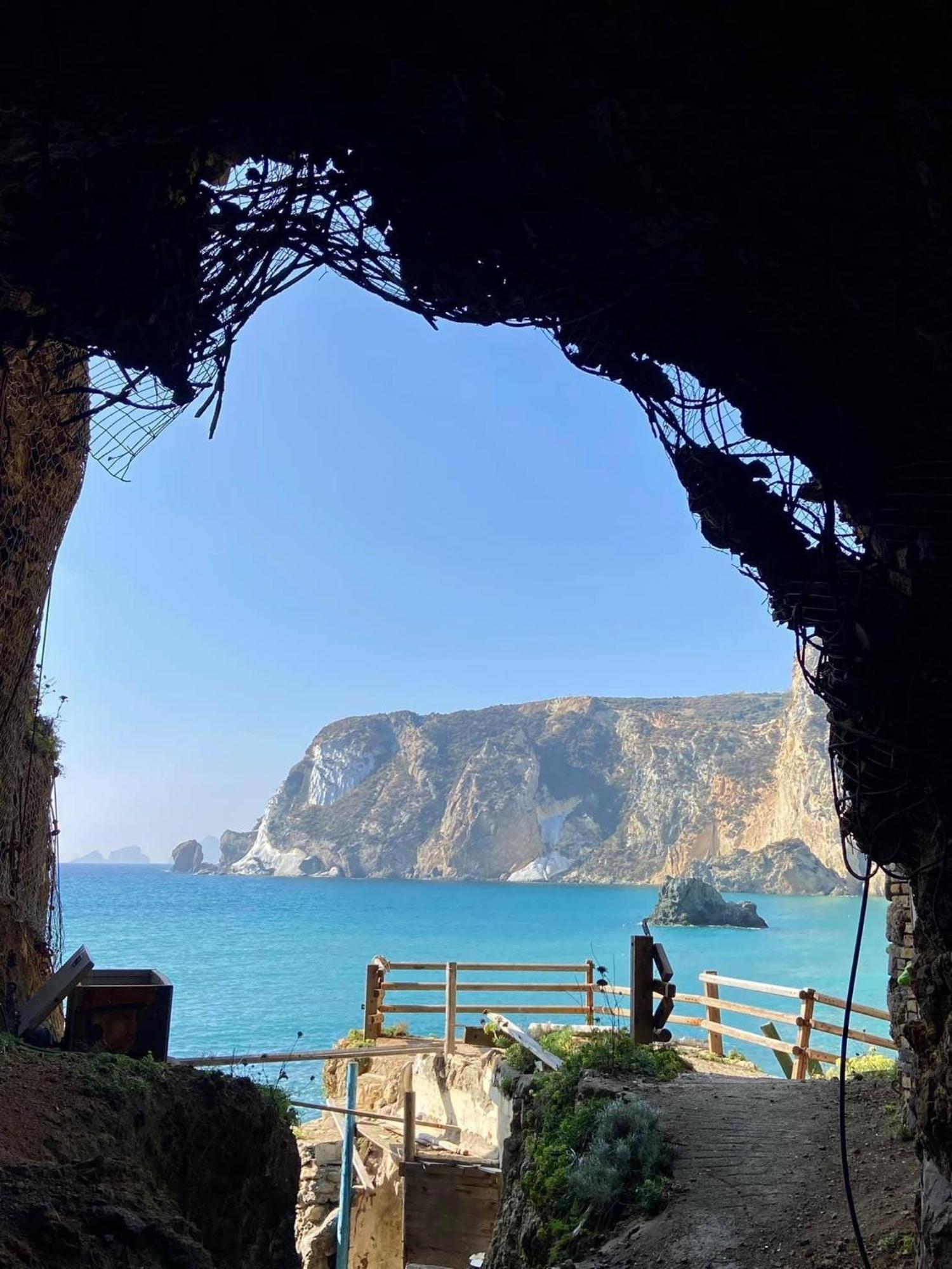 Ponzamania Il Pescatore Bagian luar foto